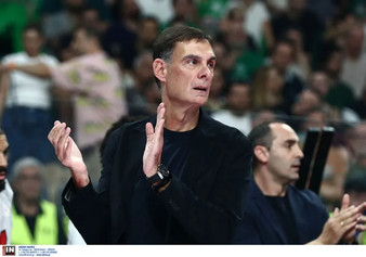 Μπαρτζώκας: &quot;Πρέπει να κοιτάξουμε το παιχνίδι της Κυριακής&quot; (vid)