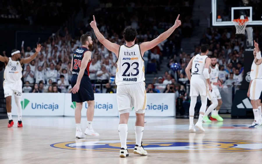Γιουλ: Πρώτος σε τρίποντα στη EuroLeague! (pic & vid)