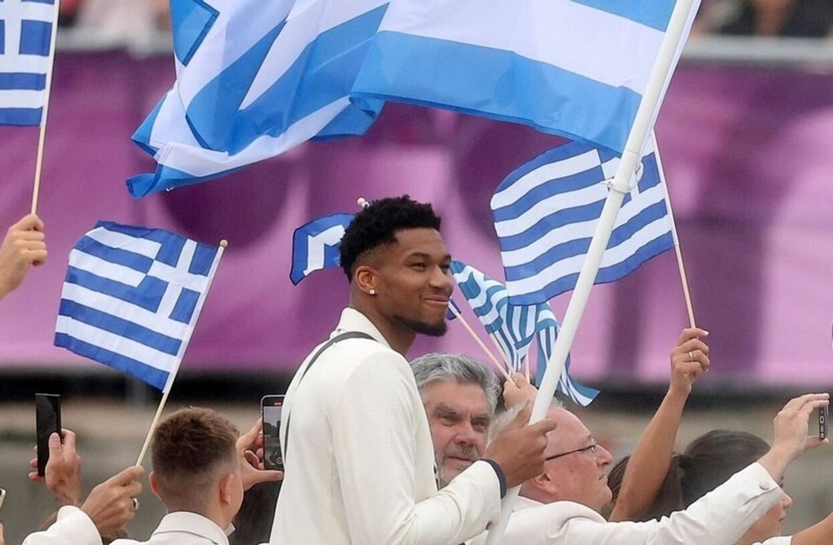 Αντετοκούνμπο: &quot;Η μεγαλύτερη τιμή&quot; (pic)
