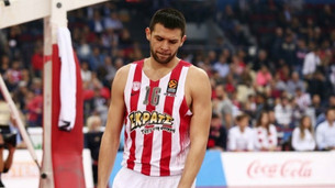 Εκτός δράσης για 15-20 μέρες ο Κώστας Παπανικολάου!