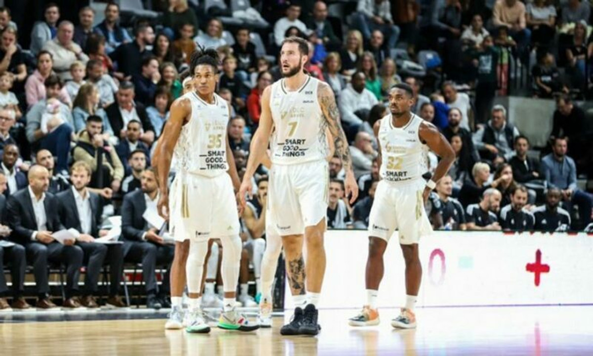 Έκανε &quot;σεφτέ&quot; στο γαλλικό πρωτάθλημα η Βιλερμπάν, κατοστάρα στην Μπουρζ