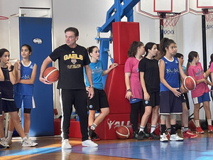 Στο Summer Camp του ΑΟ Μυκόνου ο Ρικ Πιτίνο (pic)