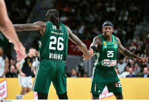 Το απίθανο alley-oop κάρφωμα του Λεσόρ και το πόστερ στον Πουαριέ! (vids)