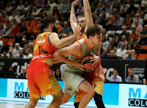Λάμψη Κότσαρ στο διπλό της Μπασκόνια με 81-71 στη Βαλένθια