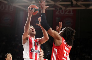 EuroLeague: MVP της 8ης αγωνιστικής ο τρομερός Βεζένκοφ! (vid)