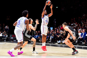 &quot;Καθάρισε&quot; στο τέλος η Εφές, 76-67 τη Βίρτους του άποντου Κλάιμπερν!