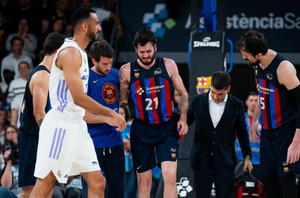 Μπαρτσελόνα: Τα δεδομένα για Χίγκινς, Βέσελι και Αμπρίνες