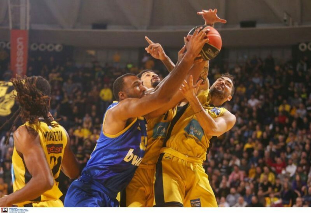 Live Streaming: Άρης-Περιστέρι 81-73 (τελικό)