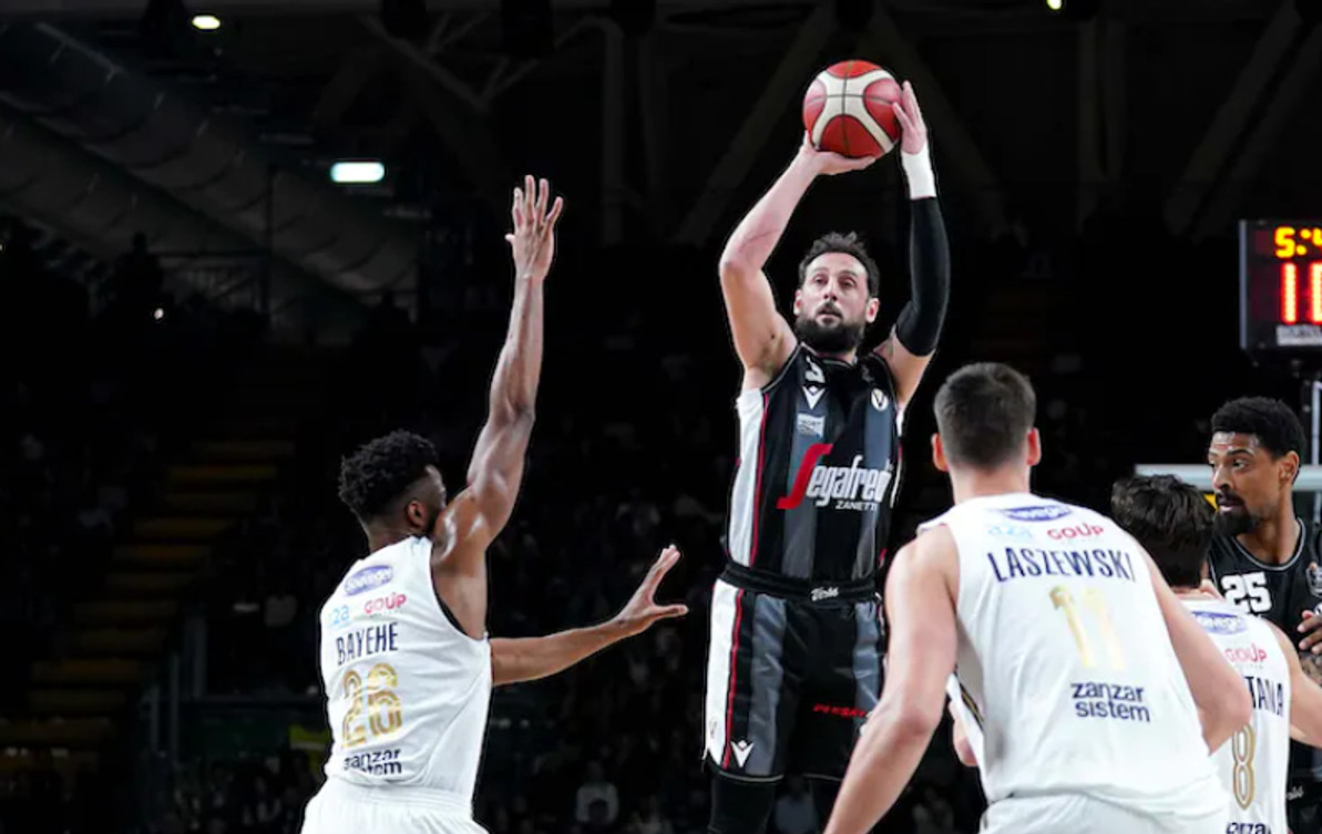 Εύκολα η Βίρτους Μπολόνια 103-76 την Μπρίντιζι του Σάκοτα (vid)