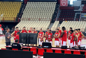 Ολυμπιακός: Η &quot;πρώτη&quot; των διεθνών και η 13η σεζόν του Παπανικολάου (video)