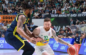 Τουρκία: Επιβλητική Μπούρσασπορ, 97-77 τη Φενέρ και 1-1 (video)