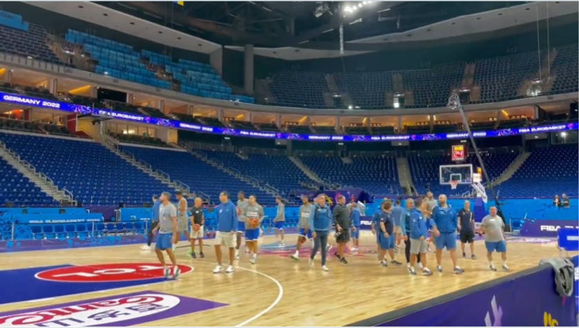 Εθνική: Η προπόνηση στη Mercedes-Benz Arena πριν τον προημιτελικό με τη Γερμανία (vid)