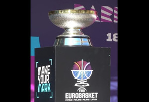Τα τρόπαια του EuroBasket &quot;πάτησαν&quot; Θεσσαλονίκη (vid)
