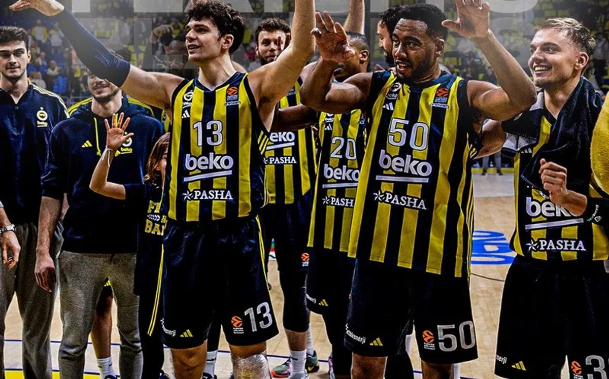 H Φενέρμπαχτσε 101-100 την Παρί με buzzer τρίποντο του Χέις-Ντέιβις! (vids)