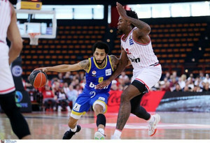 LIVE STREAMING: Ολυμπιακός-Περιστέρι 91-83 (Τελικό)