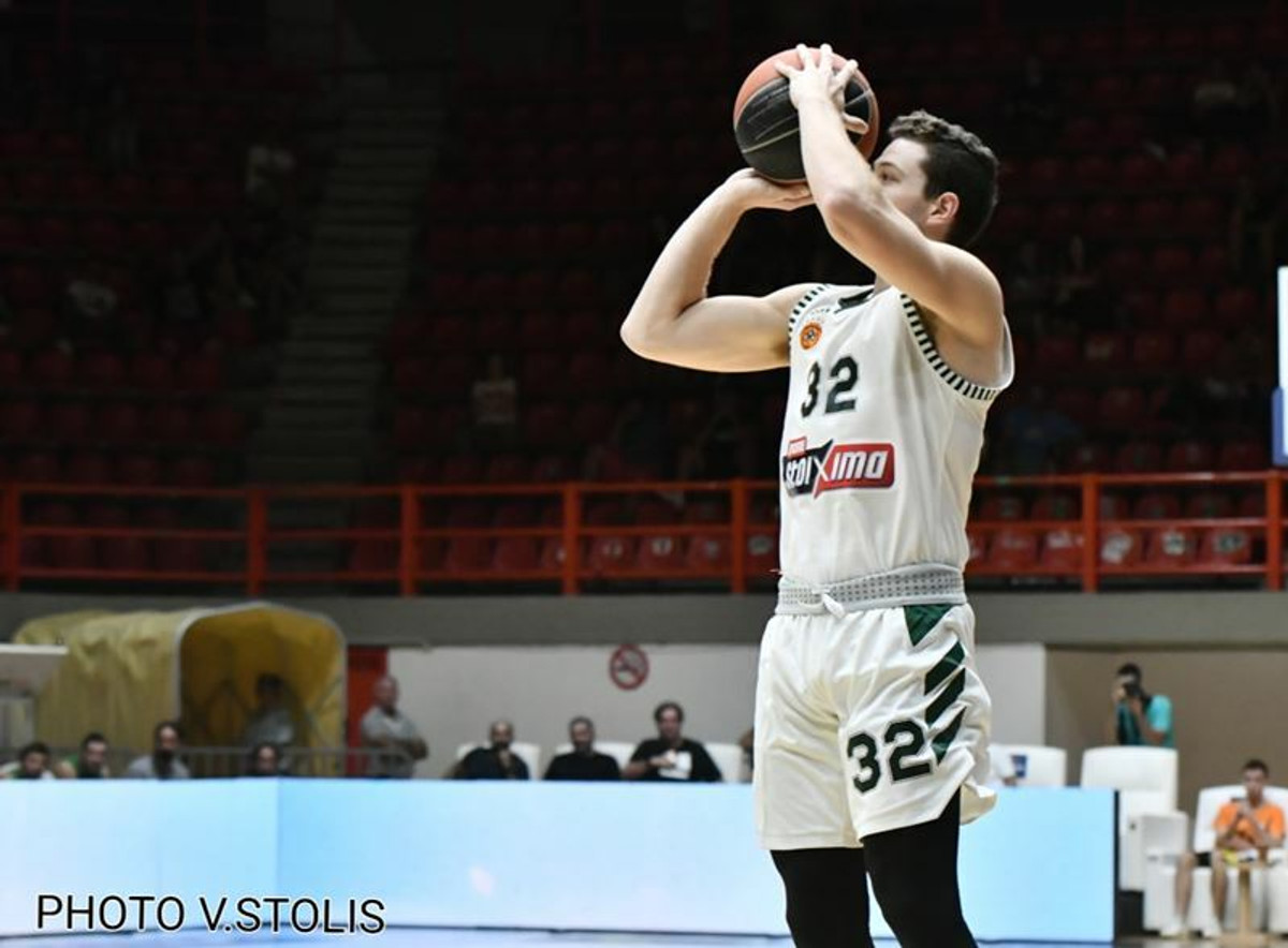 Τα &quot;όργια&quot; του Φριντέτ που τράβηξε... 31 κόντρα στην Ούνικς! (video)