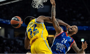 EuroLeague: Το κάρφωμα του Εμπάι καλύτερη φάση της 28ης αγωνιστικής (video)