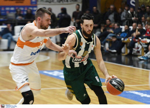 Το... show των Παναθηναϊκού και Παπαγιάννη στην Πάτρα (vids)