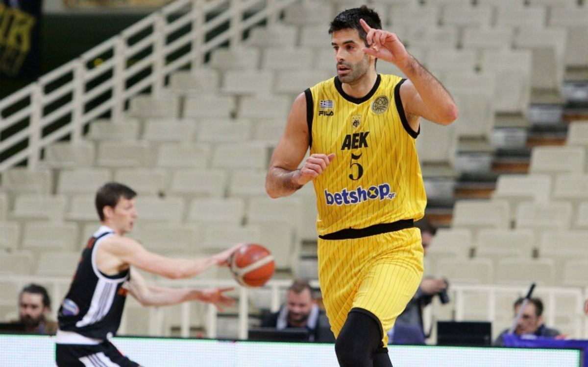 Πήρε την ΑΕΚ στις πλάτες του ο Σάκοτα για τη 10η σερί νίκη, 80-76 τη Νίμπουρκ