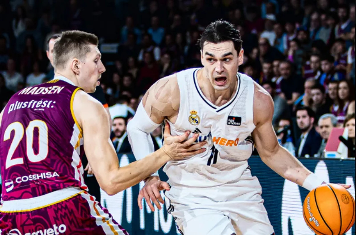 Liga Endesa: Παρέμεινε στην κορυφή με σούπερ Χεζόνια η Ρεάλ