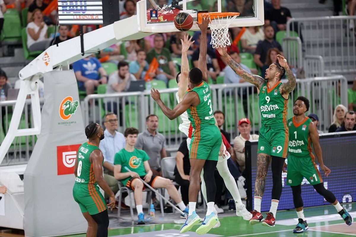 Στην παράταση η Τσεντεβίτα Ολίμπια 88-80 και 1-1 με τον Ερυθρό Αστέρα