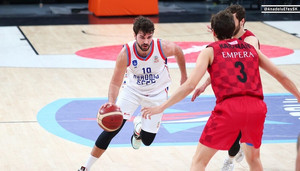 Ισοπεδωτική η Εφές, 102-63 την Γκαζιαντέπ