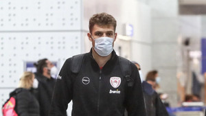 Βεζένκοφ: &quot;Είμαστε πεινασμένοι, να δώσουμε το 100% κόντρα στη Ζενίτ&quot; (vid)