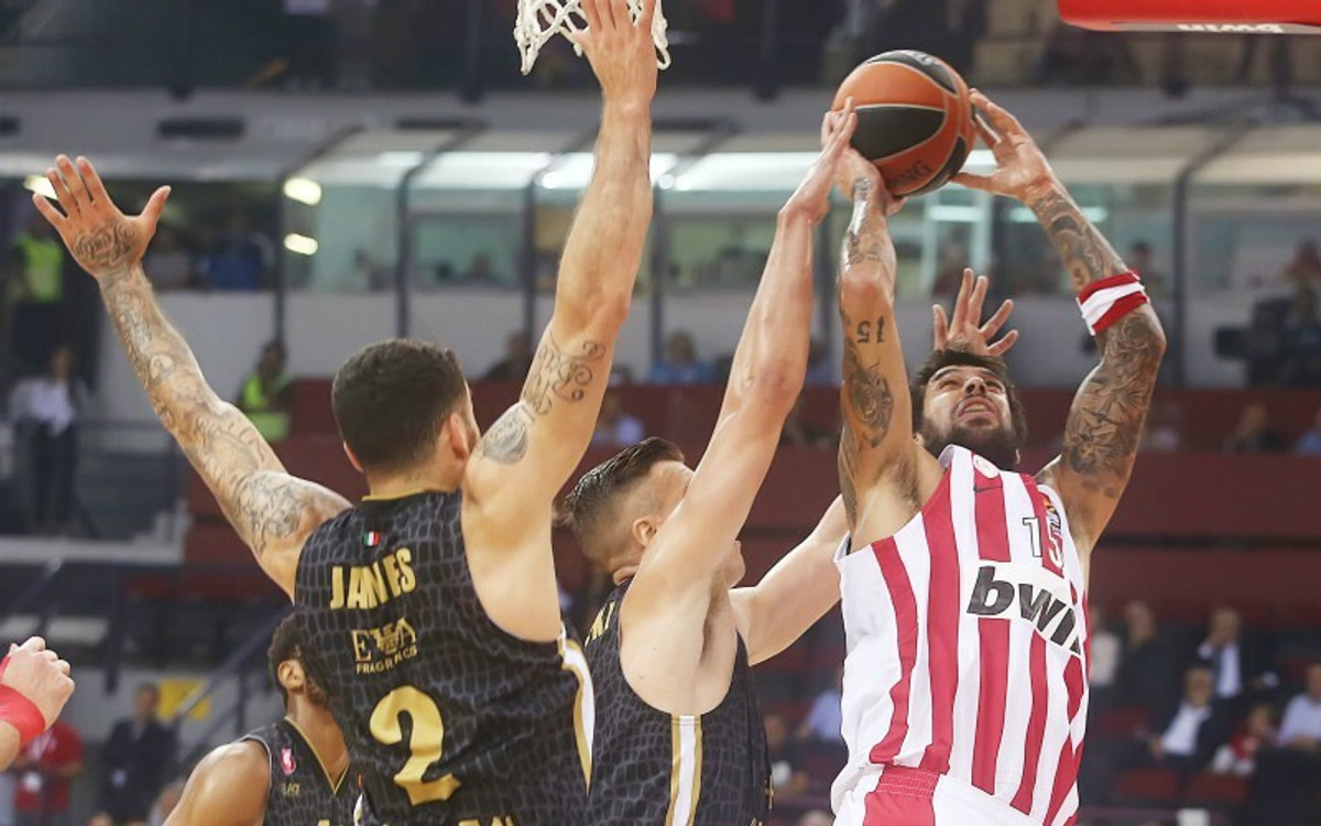 Κατώτερος των περιστάσεων ο Ολυμπιακός, έχασε 75-99 από την Αρμάνι