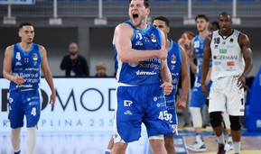 Γύρισε από το -20 η Σάσαρι 89-88 τη Βενέτσια στο Final 8 Ιταλίας!