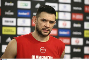 Παπανικολάου: &quot;Είμαστε σε καλή κατάσταση, αλλά ο Οκτώβριος δεν έχει βγει ακόμα&quot; (vid)
