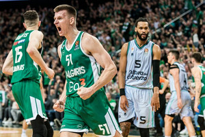 Στις 17 νίκες η Ζαλγκίρις, επιβλήθηκε της Βαλένθια με 95-74 (vid)