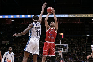 Η Μιλάνο 86-84 τη Νάπολι χωρίς Νέιπιερ-Λο (vid)