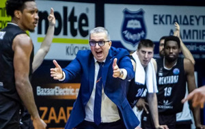 Ντε Ραφαέλε: &quot;Συγχαρητήρια στο Περιστέρι, πάλεψε πολύ και στα δύο παιχνίδια&quot;