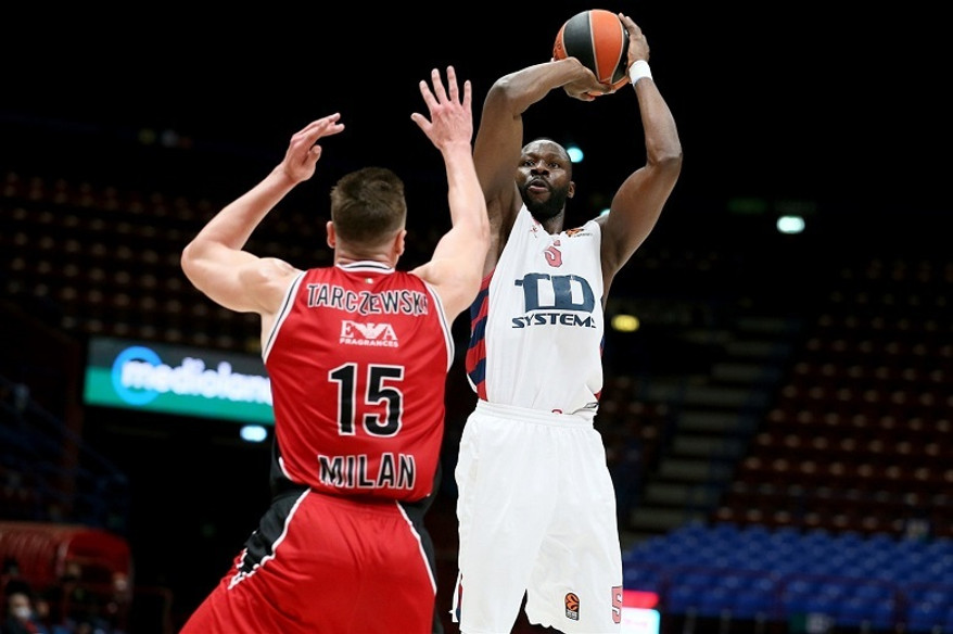 Μεγάλο διπλό της Μπασκόνια 84-79 στο Μιλάνο!