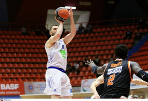 Λάρισα-Προμηθέας 84-77: Τη νίκη οι Θεσσαλοί, τη διαφορά οι Πατρινοί (vids &amp; gallery)