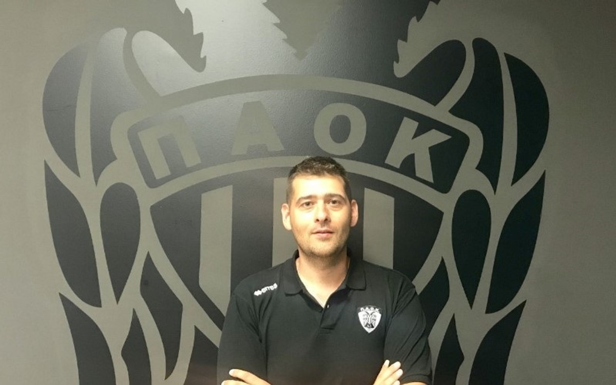 Βοηθός του Φλεβαράκη ο Κώστας Παπάζογλου