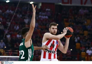 Βεζένκοφ: &quot;Ο Παναθηναϊκός παίζει την άμυνα της... Φενέρ&quot; (vid)