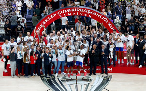 Τέταρτο σερί Super Cup η Εφές, 83-82 τη Φενέρμπαχτσε (vids)