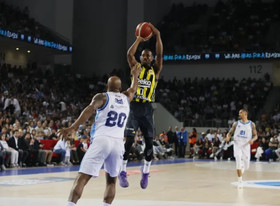Η Τουρκ Τέλεκομ 85-77 τη Φενέρμπαχτσε στην παράταση και ισοφάρισε 1-1!