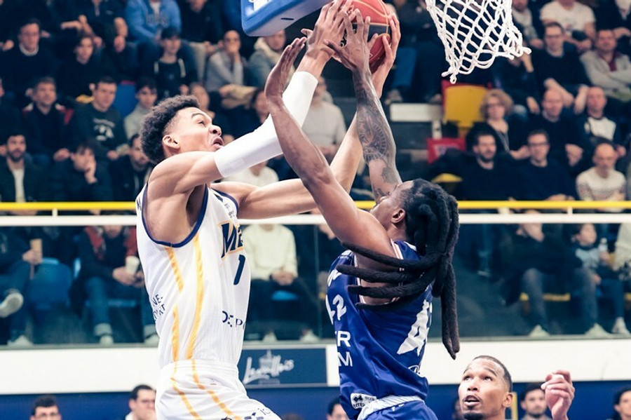 Μετροπολιτάν-Ροάν 84-102: Ήττα-σοκ για την ομάδα του τρομερού Γουεμπανιάμα (vid)