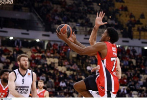 Ολυμπιακός-Αρμάνι Μιλάνο 67-58: Έκανε τη διαφορά στο τελευταίο δεκάλεπτο (pics)