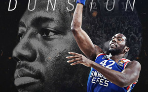Δεύτερος μπλοκέρ στην ιστορία της Euroleague ο Ντάνστον (video, pics)