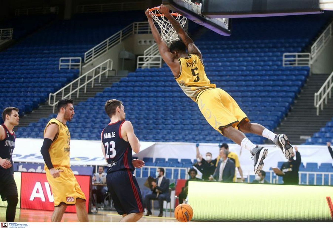 Εφτάψυχη ΑΕΚ 77-68 τη Στρασμπούρ (pics)