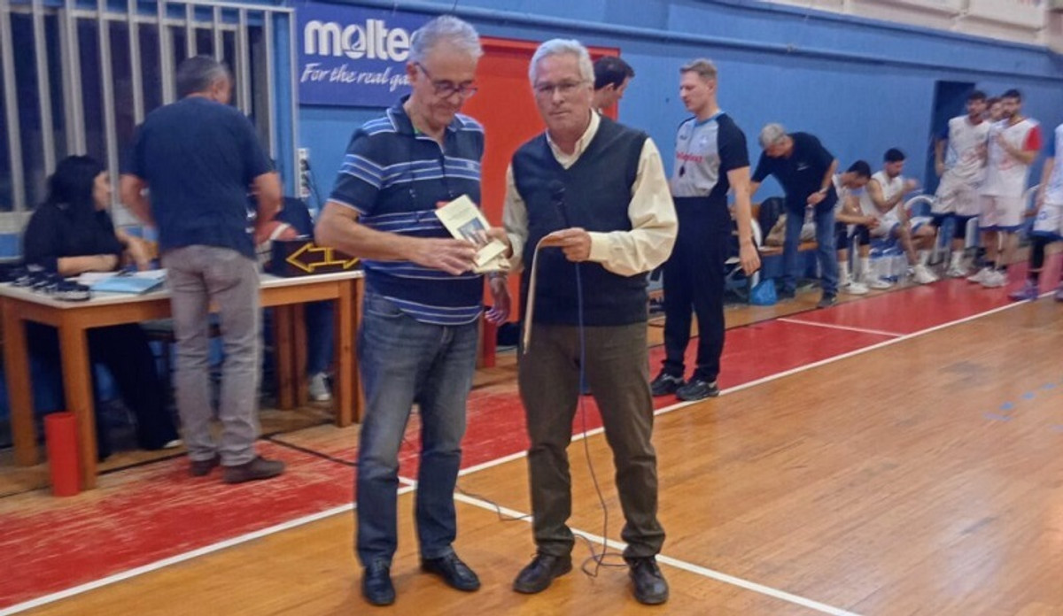 Φ.Ο. Βροντάδου: Υποδέχθηκε με δώρα τη Νίκη Αμαρουσίου