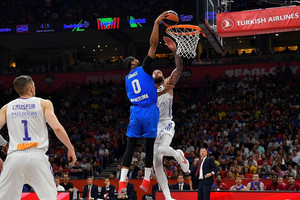 EuroLeague: Με ΜακΚίσικ στο Νο4 και Ντέιβις στην κορυφή τα καλύτερα καρφώματα του F4 (vid)