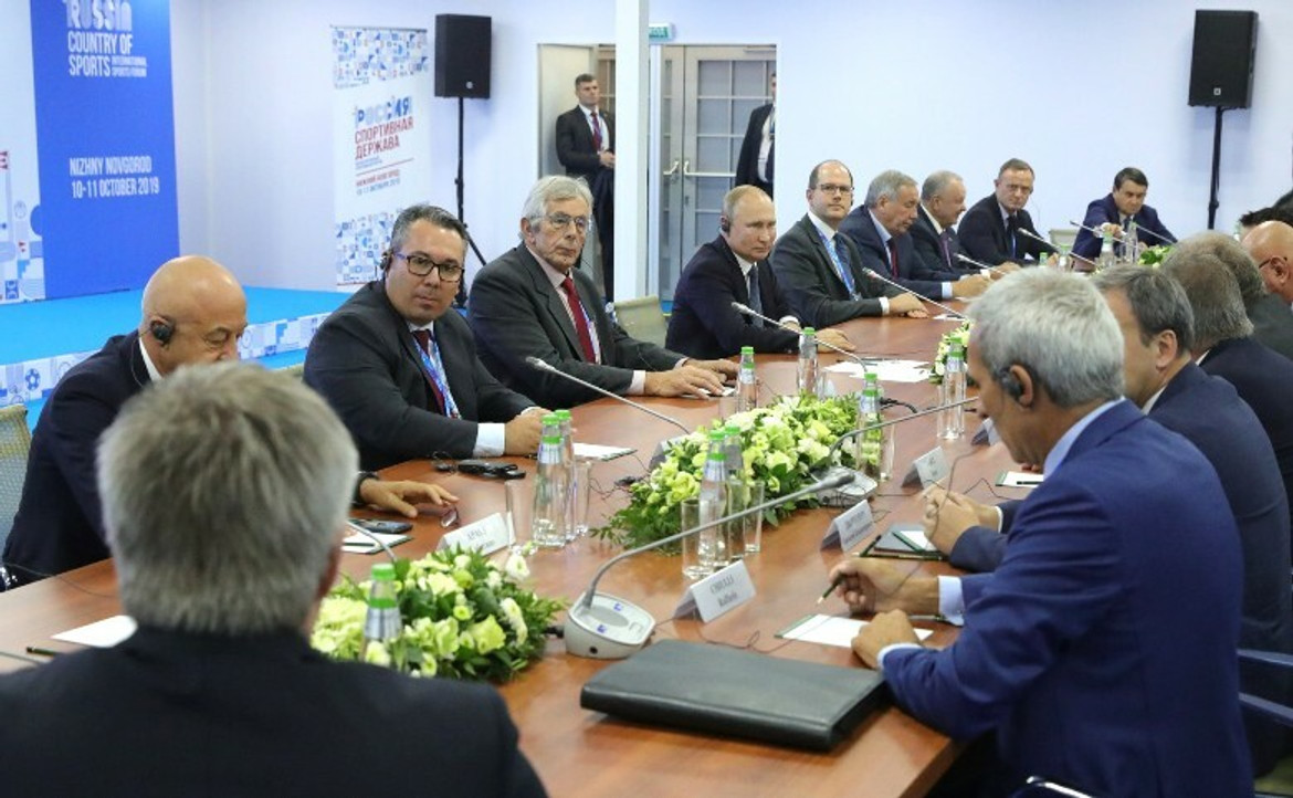 Με τον Πούτιν ο Ζαγκλής σε διεθνές αθλητικό φόρουμ στη Ρωσία