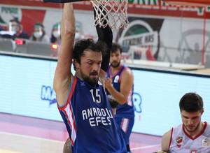 Εφές: Εκτός έδρας νίκη 98-89 επί της Καρσίγιακα, πριν από τον Παναθηναϊκό