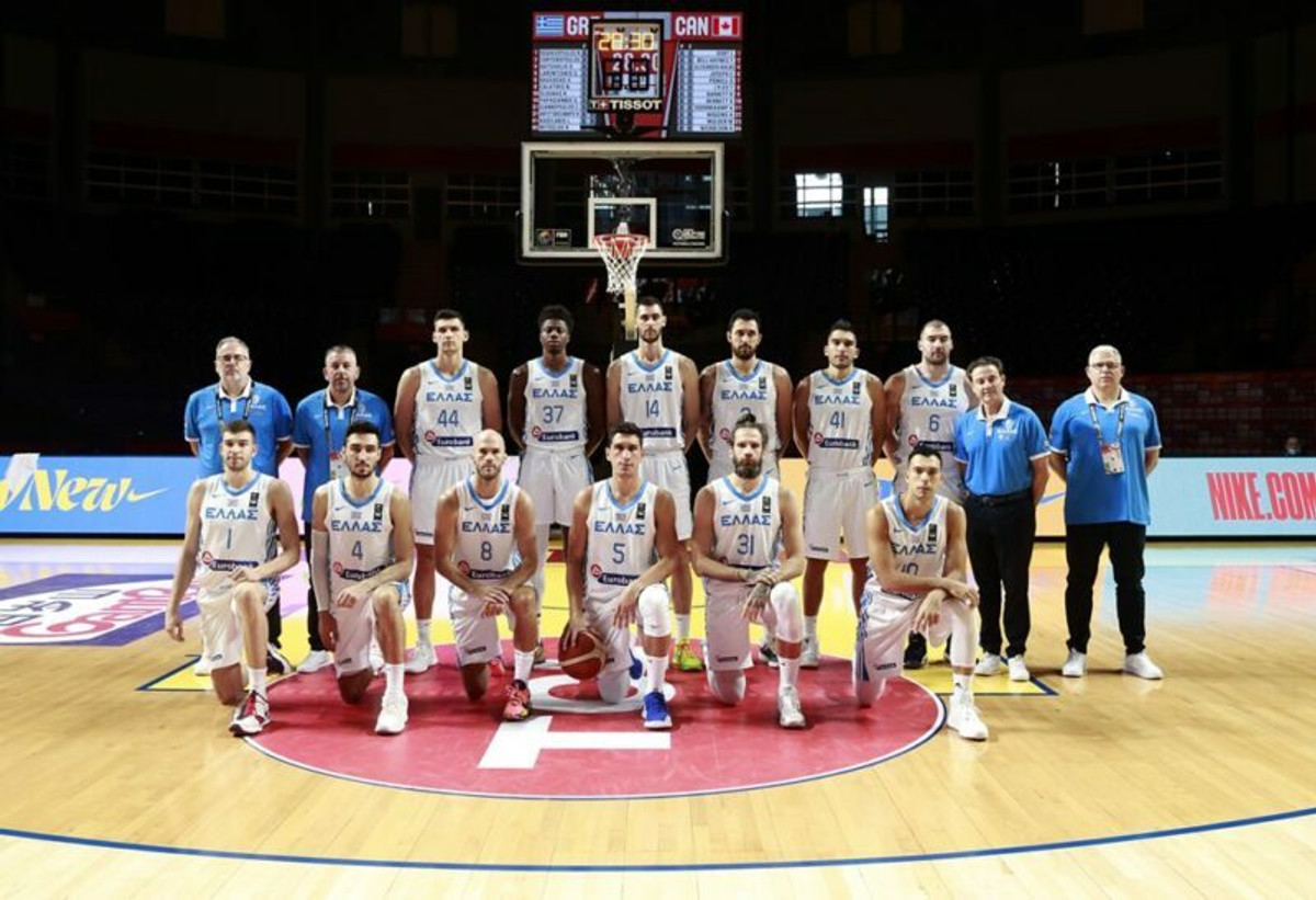 Εθνική Ανδρών: Ο συγκινητικός αποχαιρετισμός Πιτίνο – παικτών