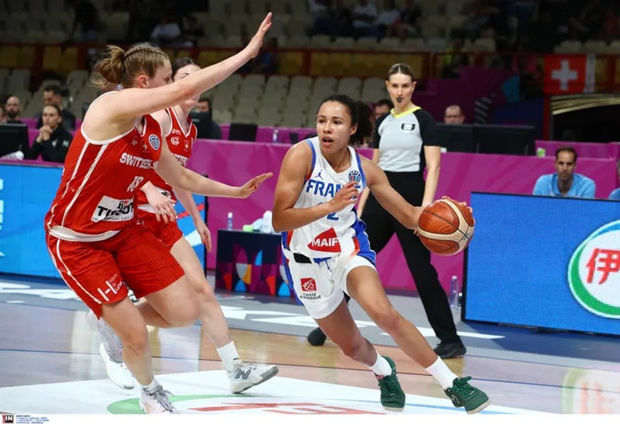 EuroBasket Γυναικών: Δεν έδειξε έλεος η Γαλλία, 111-37 την Ελβετία