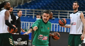 Πρίφτης: &quot;Για νίκη στο Κάουνας&quot; - Γουάιτ: &quot;Να παίξουμε σκληρά και δυνατά&quot;